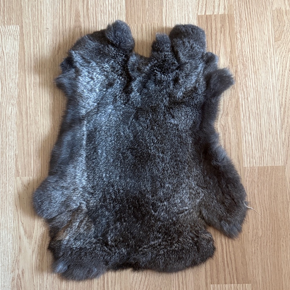 #0304 Soft Gray Rabbit Fur Pelt Craft Decor